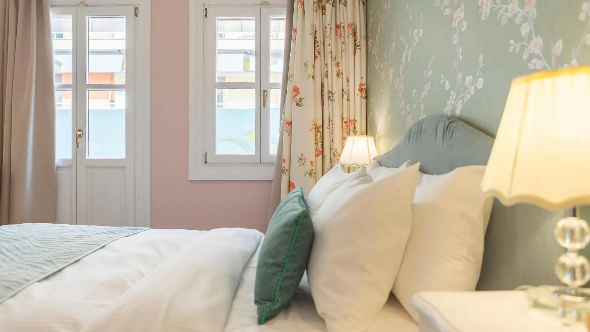 סלוניקי Gatto Perso Luxury Studio Apartments יוון