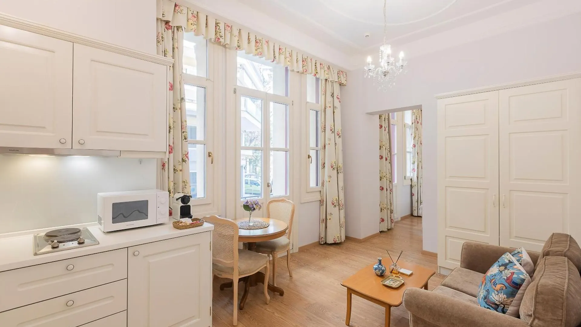 סלוניקי Gatto Perso Luxury Studio Apartments