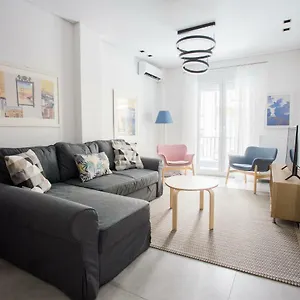 Spacious Unique Luxurious Apartment