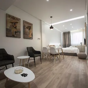 Ornament Suites, Nilie Hospitality Mgmt Appartamento
