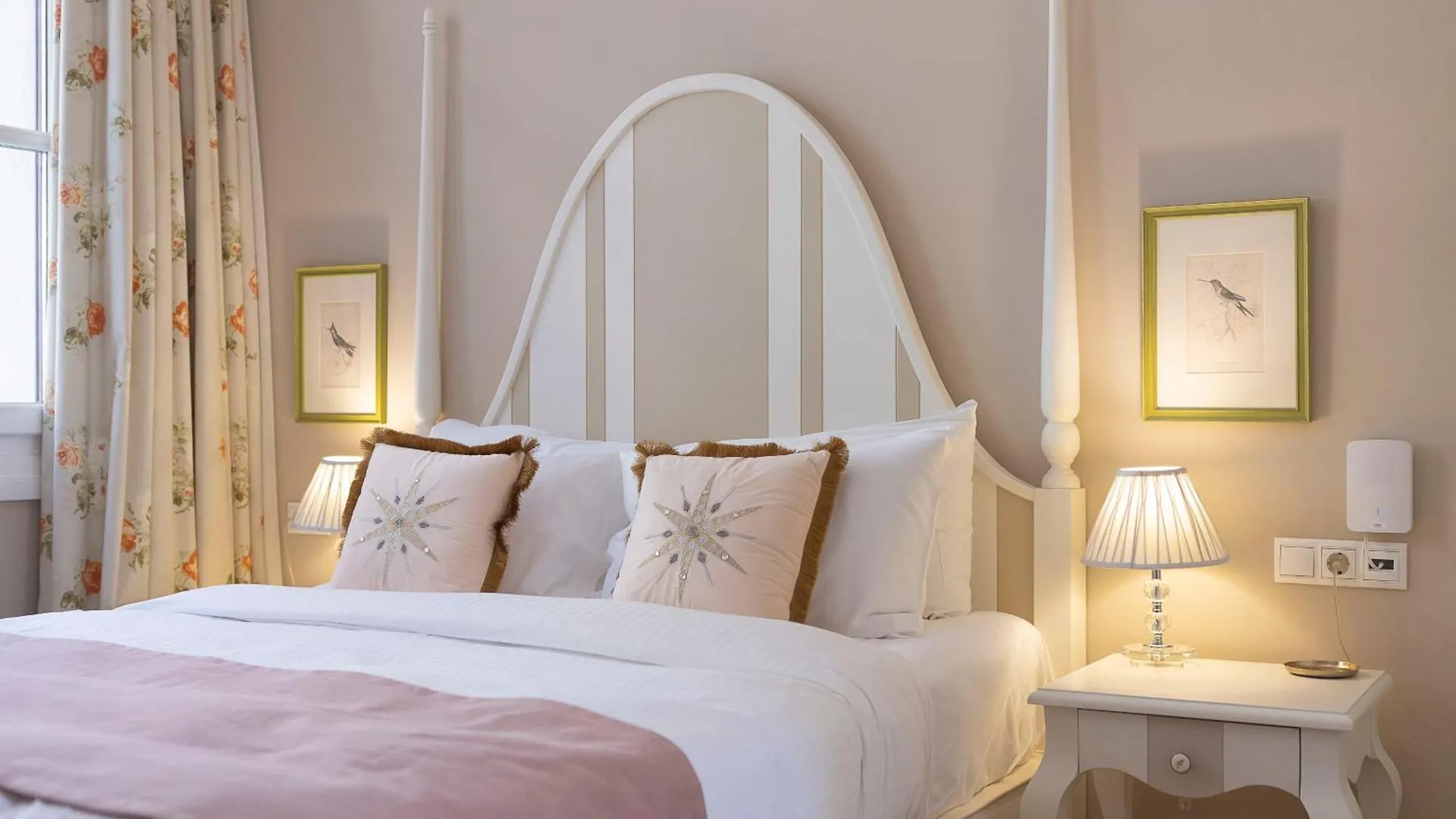 Gatto Perso Luxury Studio Apartments Greece
