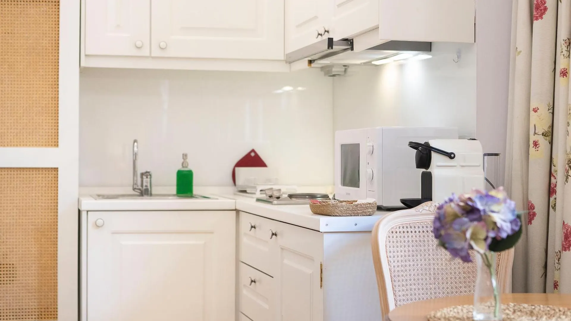 Gatto Perso Luxury Studio Apartments Thessaloniki