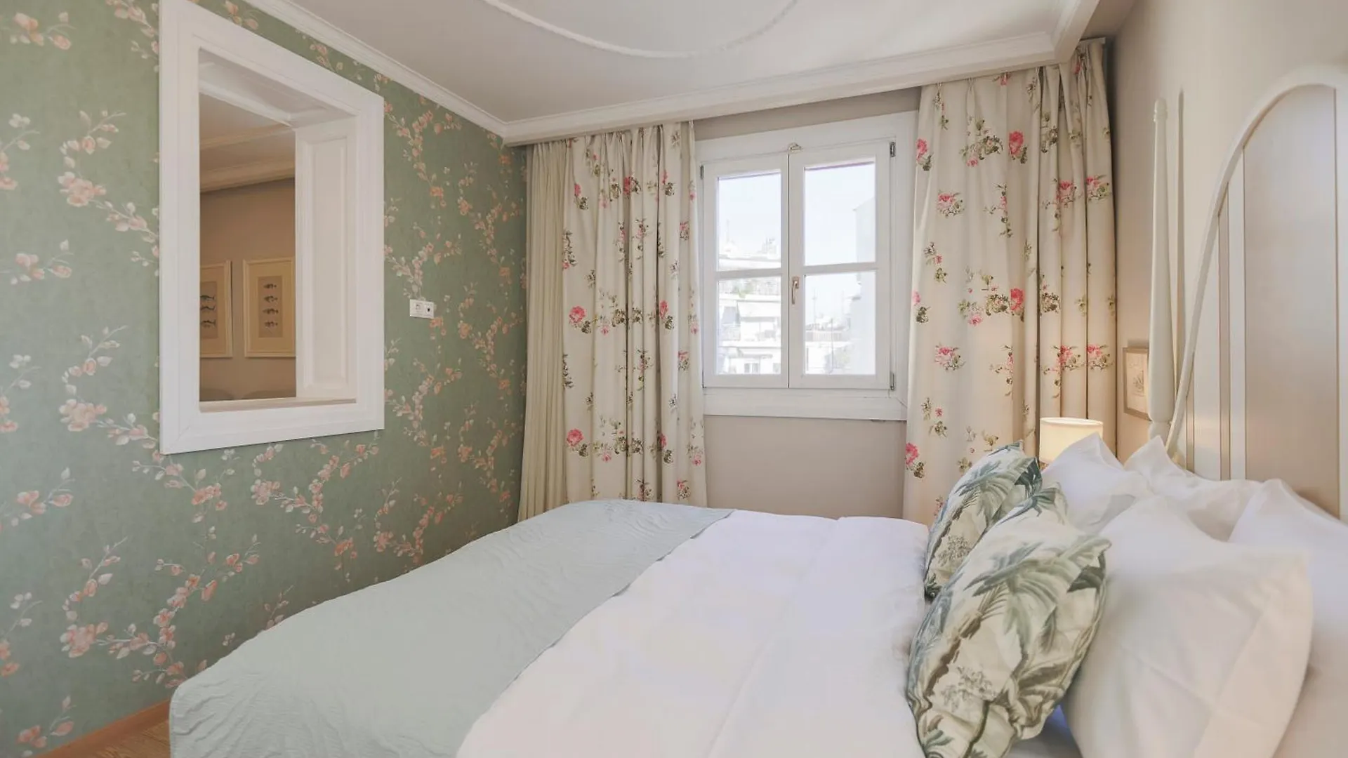 Gatto Perso Luxury Studio Apartments